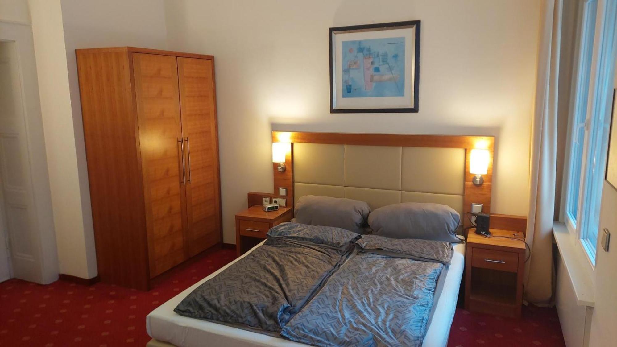 Die Villa, Zimmer 26, Dz Leverkusen Exteriör bild